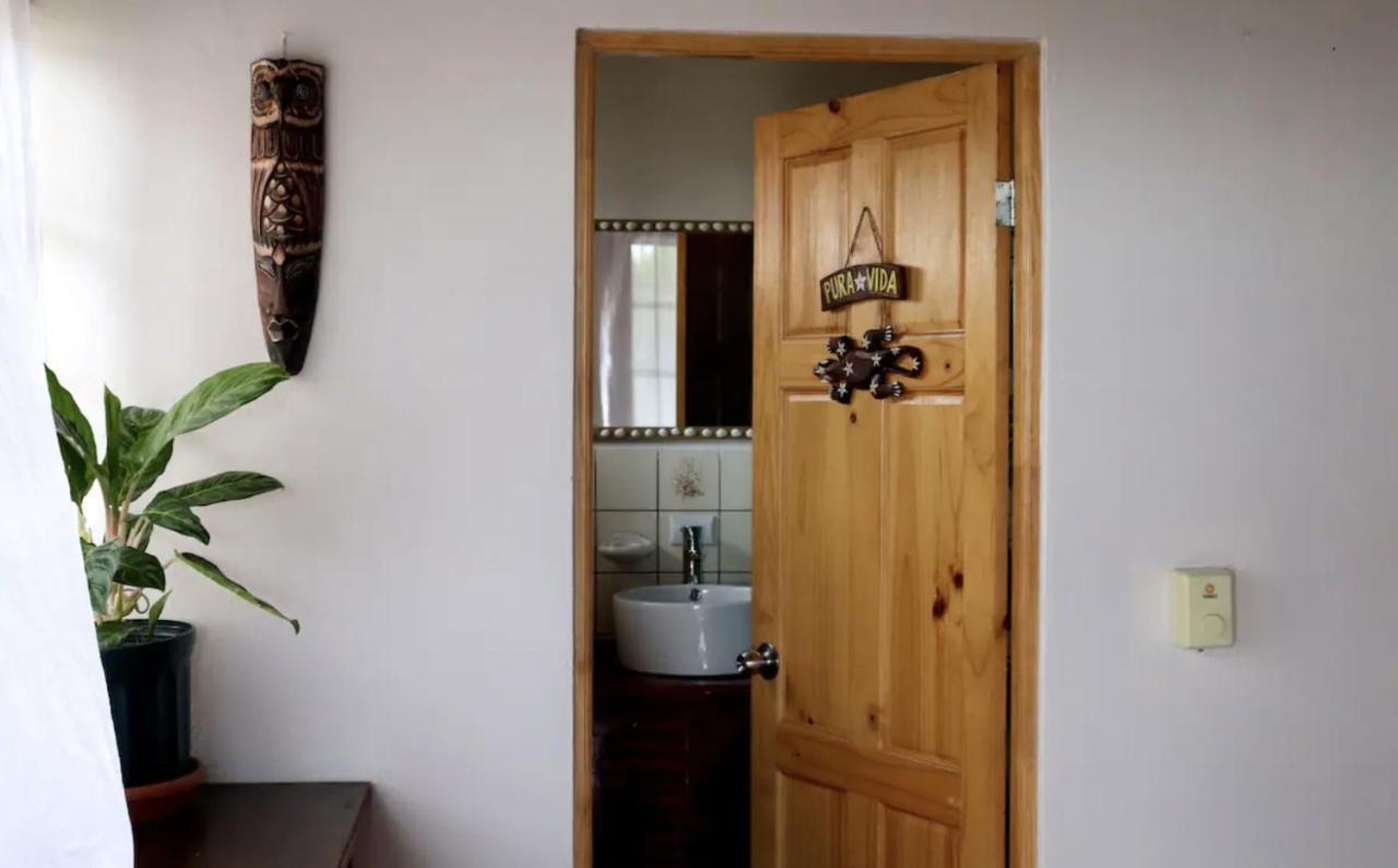Bed and Breakfast Casa Geraldo Мануэль-Антонио Экстерьер фото